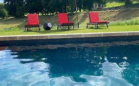 Domaine de Montmery. La ferme de Gaston